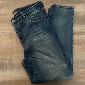 Chicos So Slimming Mid-Rise Skinny Jeans 8